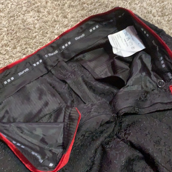 Biarelli Formal Tuxedo.. - Picture 4 of 6